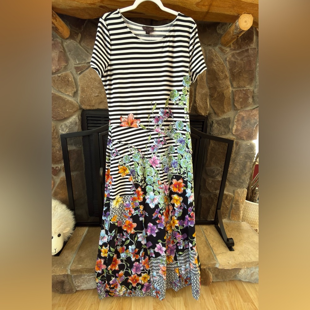 Striped Floral Maxi Dress - Picture 2 of 8